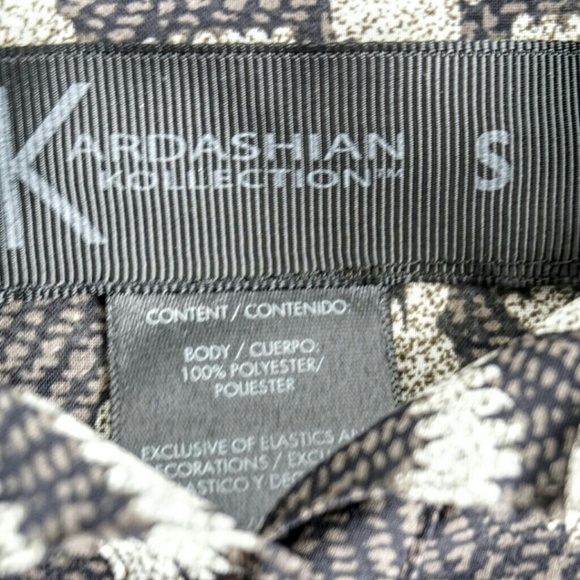 Kardashian Kollection aztec/snake print blouse - Picture 6 of 6